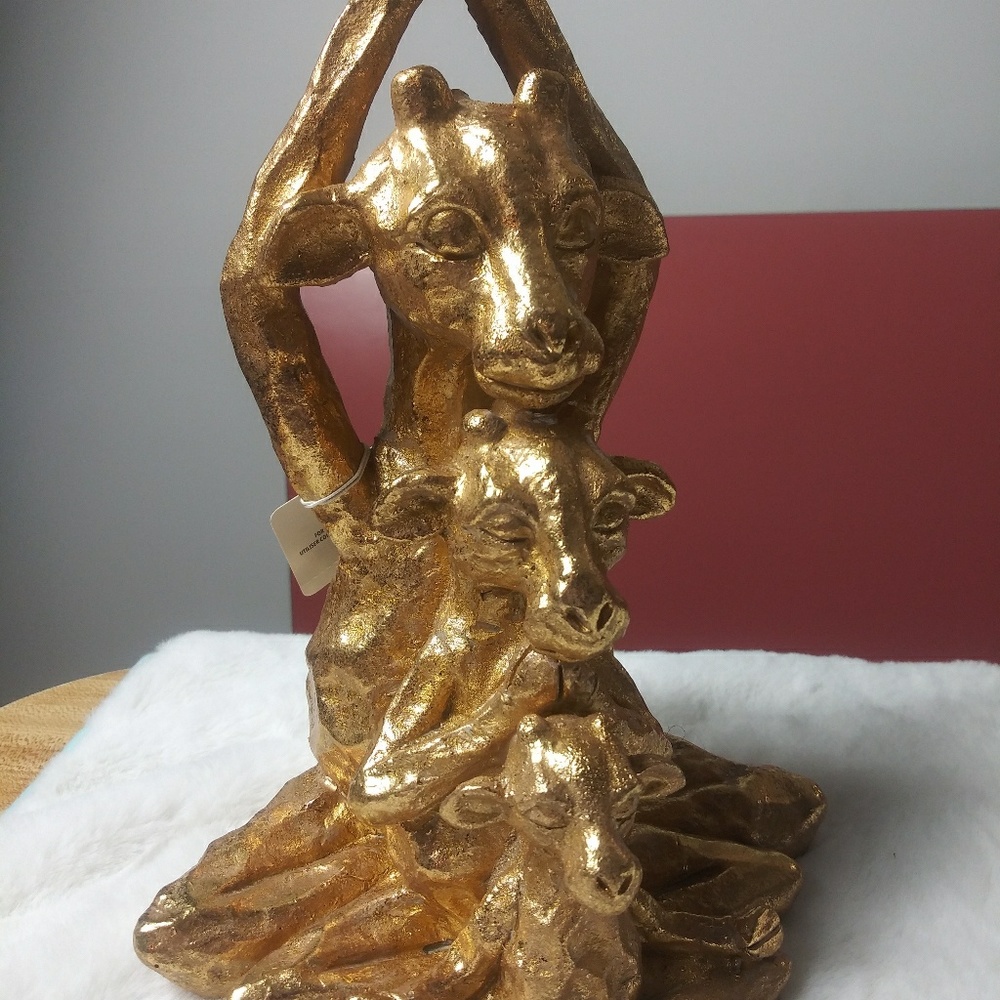 Yoga Giraffe Statue